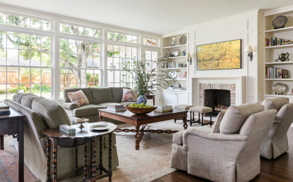 Serene Traditional Living Room with Natural Light & Classic Seating