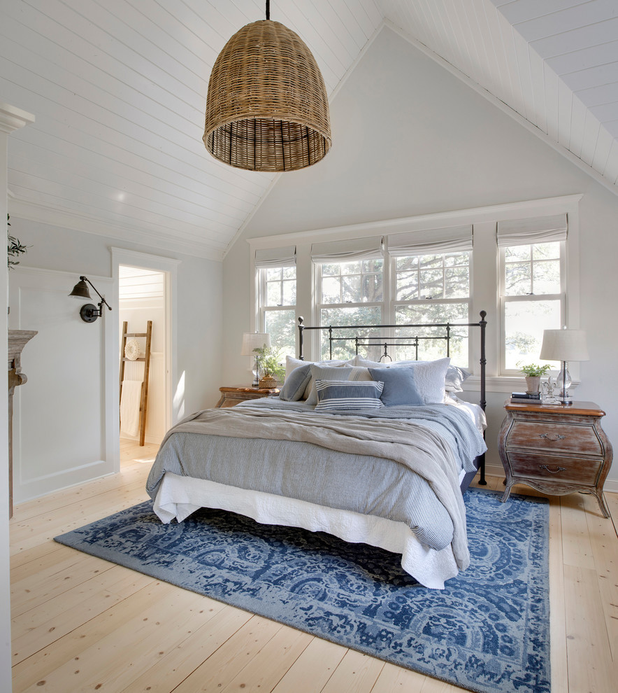 Charming Light-Filled Farmhouse & Shabby Chic Bedroom